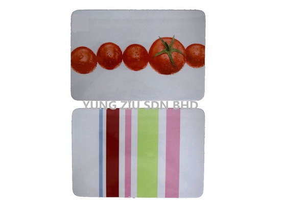 16CM*23.5CM PLASTIC CUTTING BOARD(252877/256399)